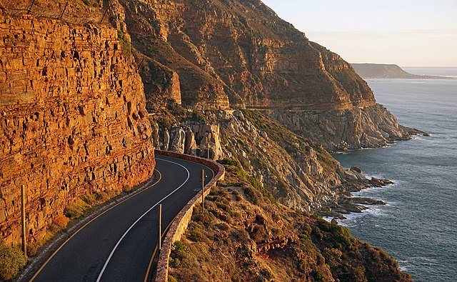 640px-Chapmans_Peak_Drive_2