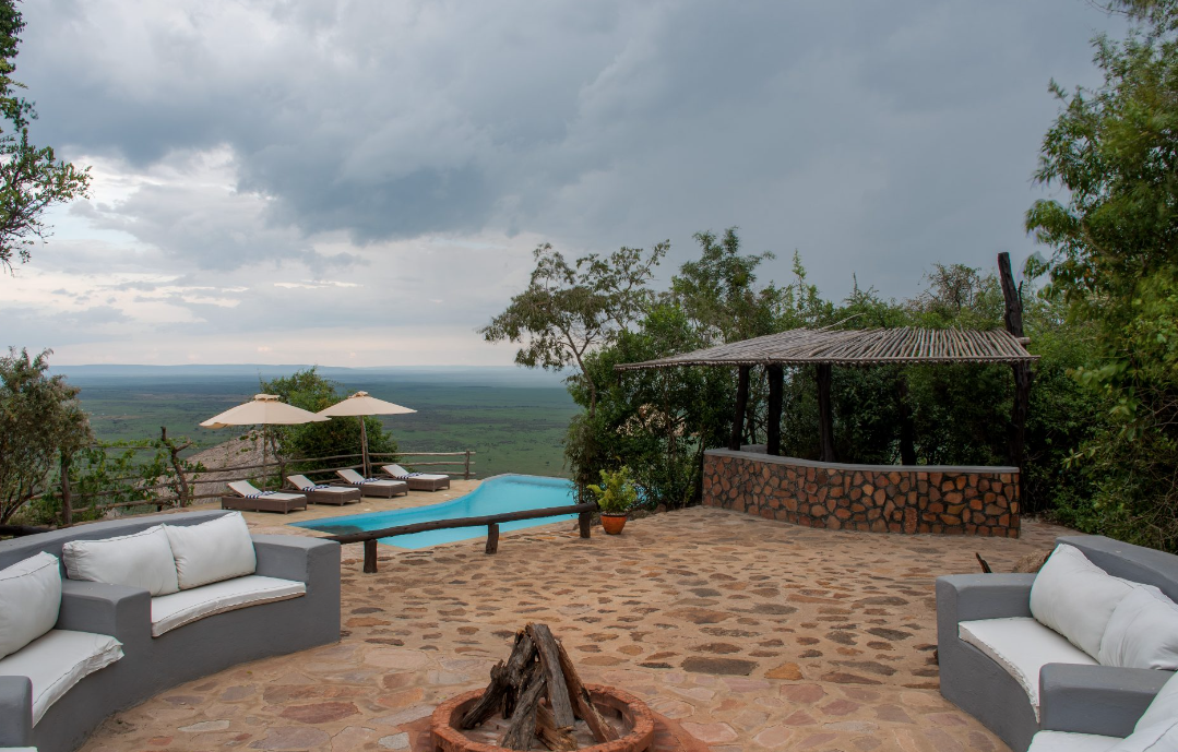 Ahadi Logfire Loisaba Lodge