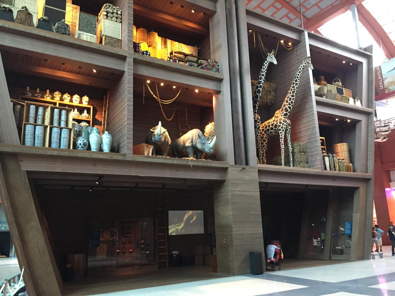Inside Zheng He treasure ship — African giraffes, rhinoceros and celadon as cargo