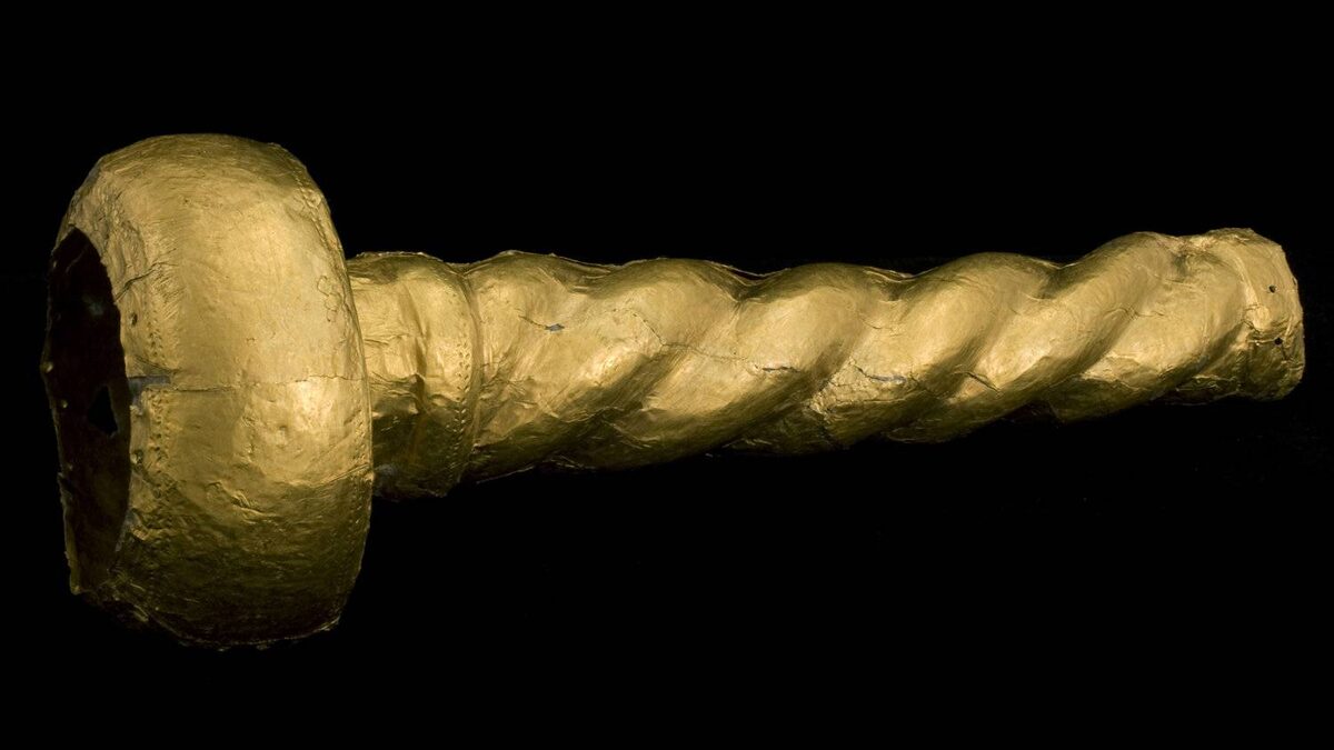 The golden sceptre of Mapungubwe, part of the royal gold objects found above the Limpopo.